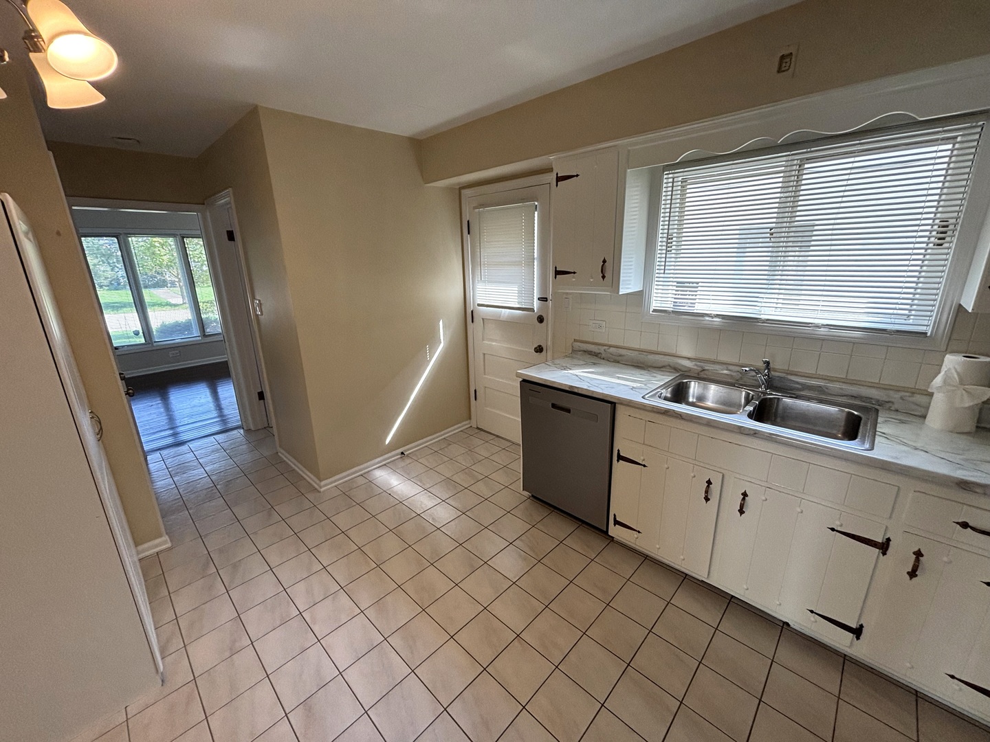 333 Scott Street Property Photo 6