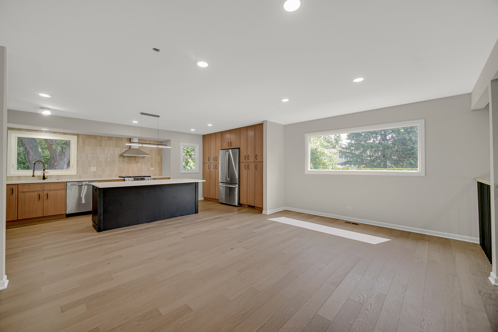1831 N Rolling Lane Property Photo 10