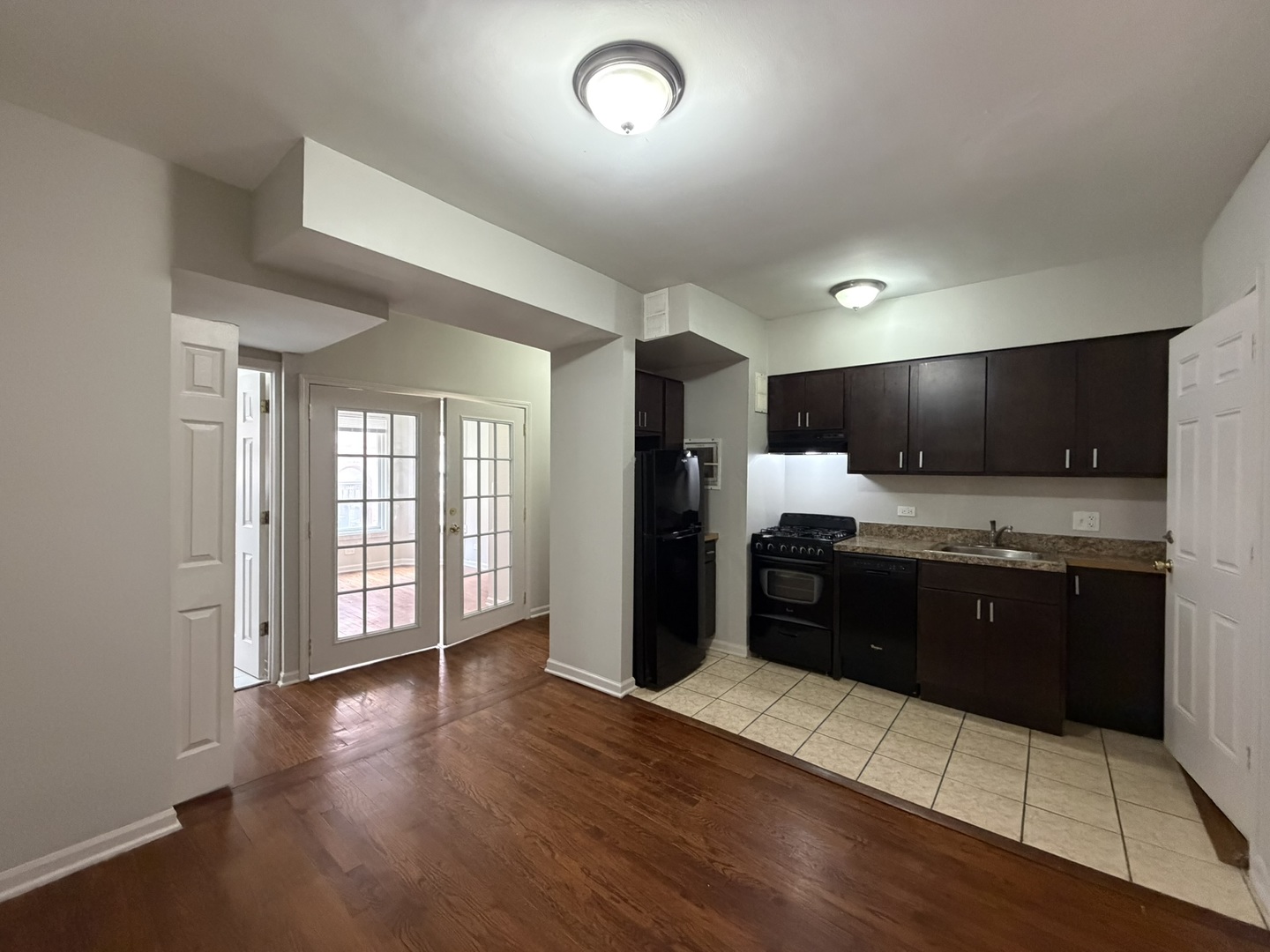 1354 W Argyle Street 1n Property Photo 3