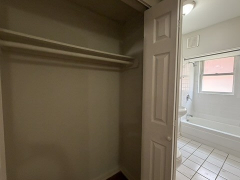 1354 W Argyle Street 1n Property Photo 11