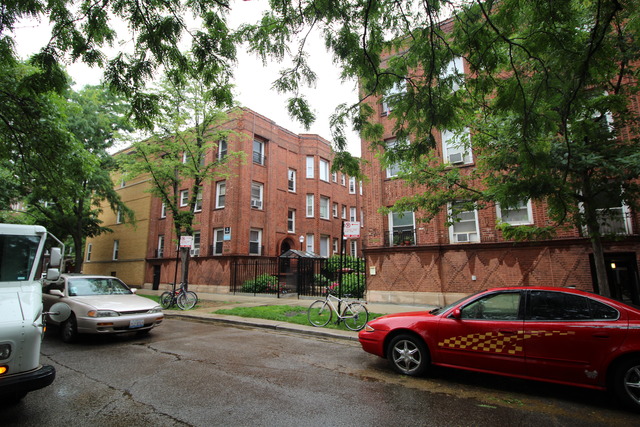1338.5 W Argyle Street 3N Property Photo 1