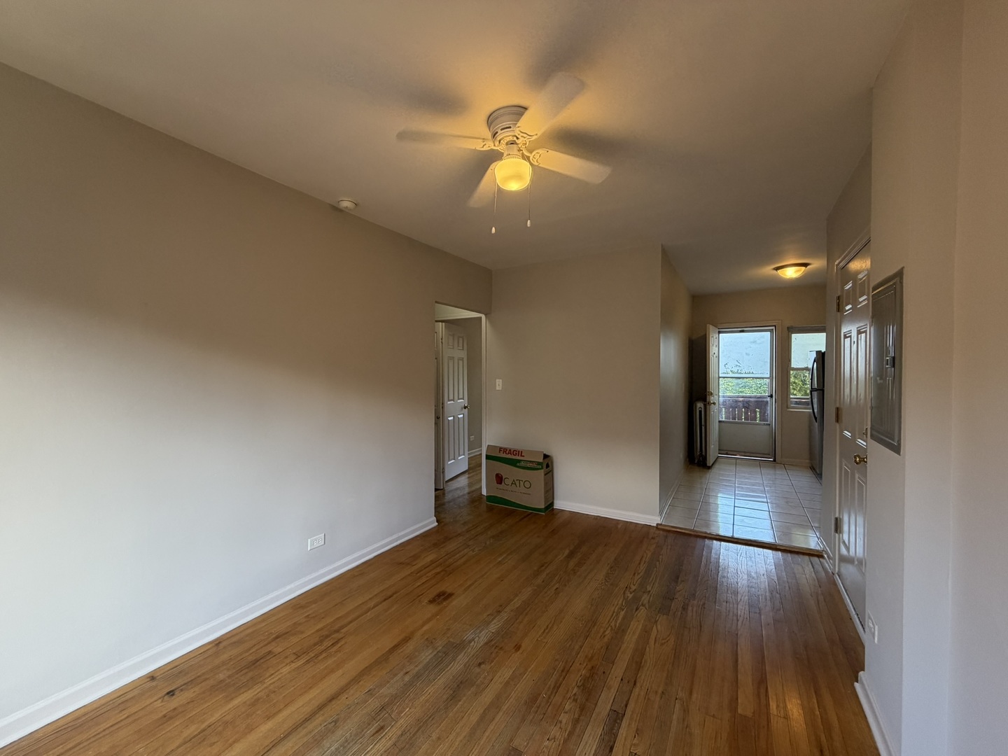 1338.5 W Argyle Street 3n Property Photo 6
