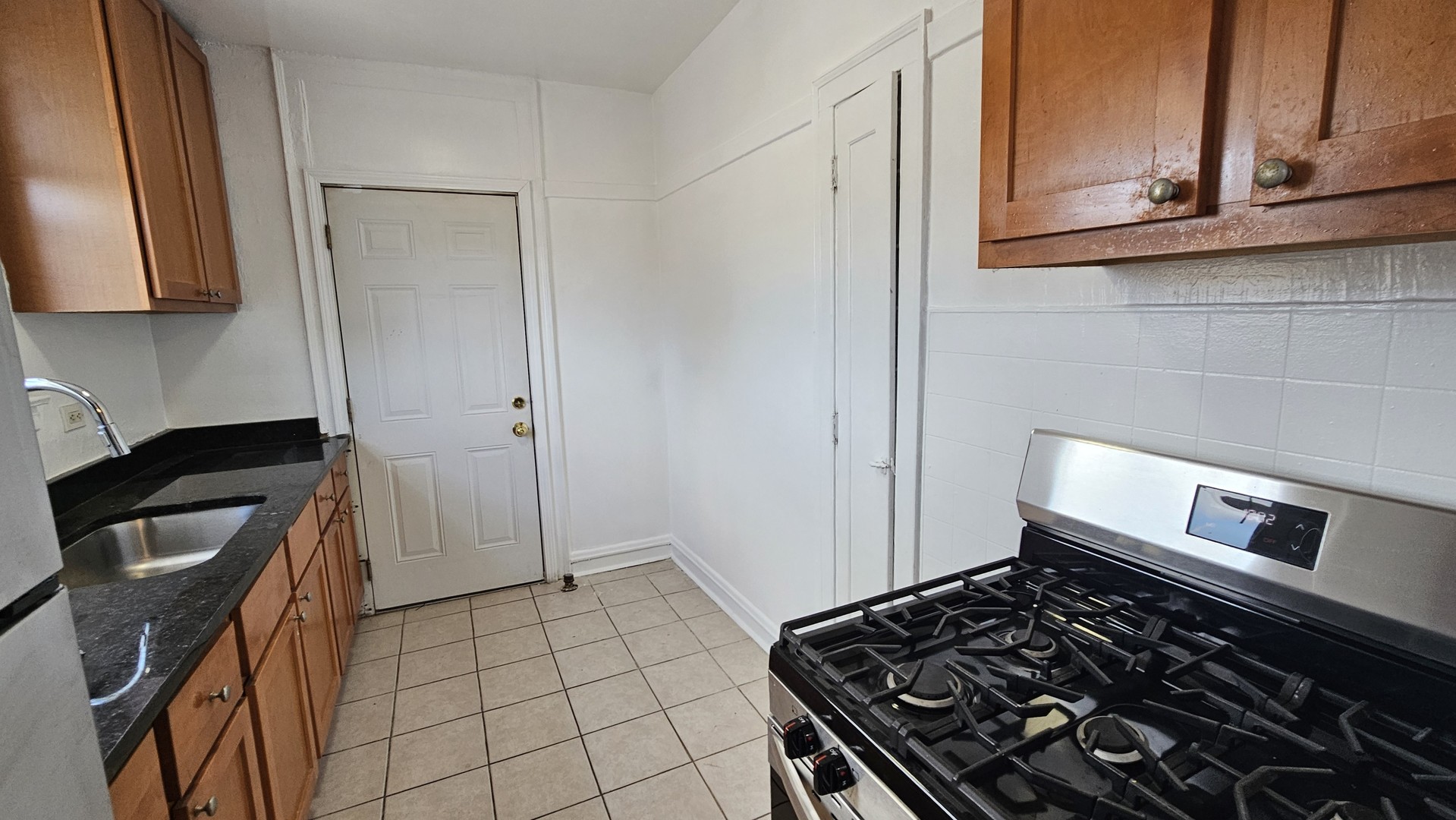 6545 N Francisco Avenue 3a Property Photo 13