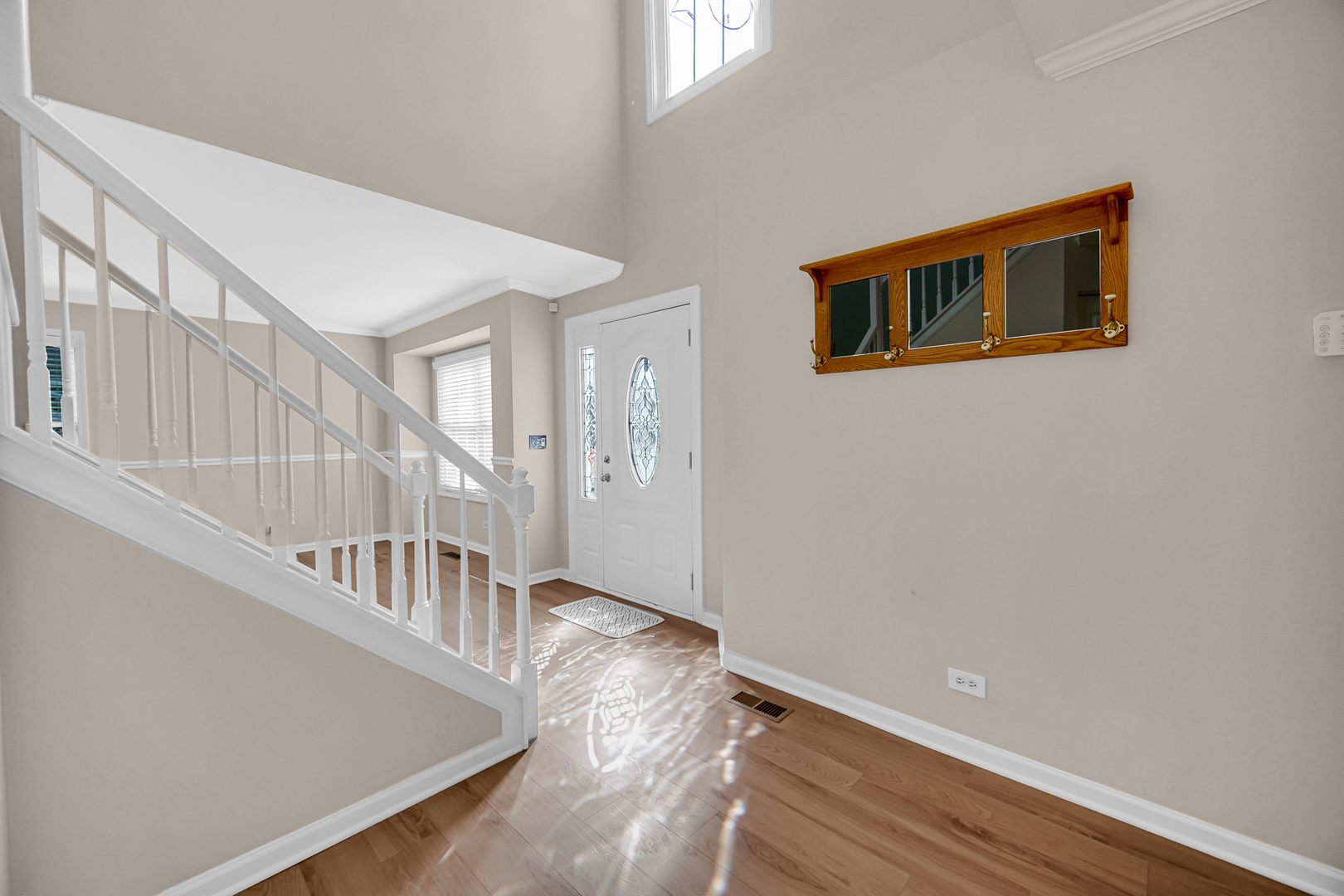 455 Rosewood Crossing - Property Photo 3