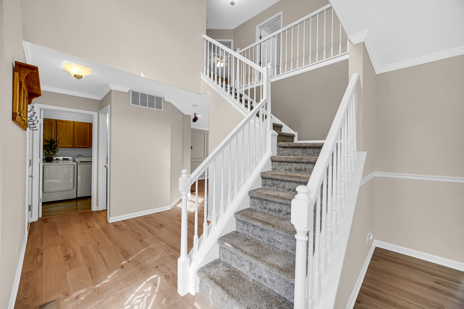 455 Rosewood Crossing - Property Photo 5