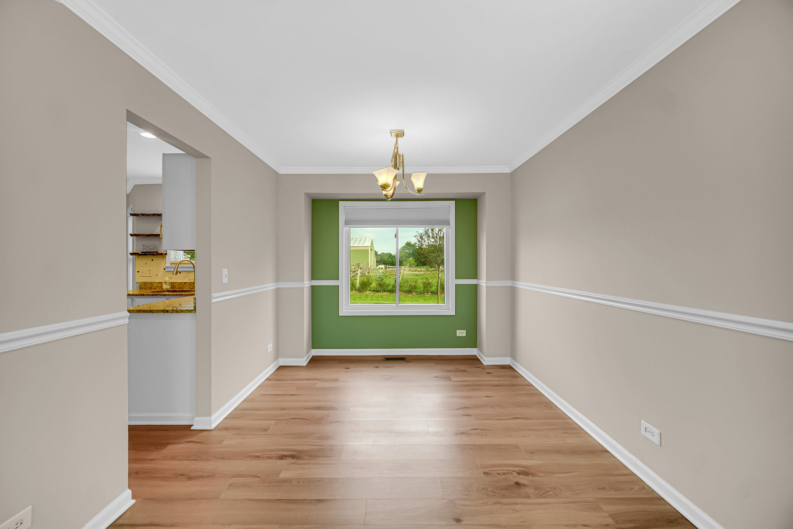 455 Rosewood Crossing - Property Photo 8