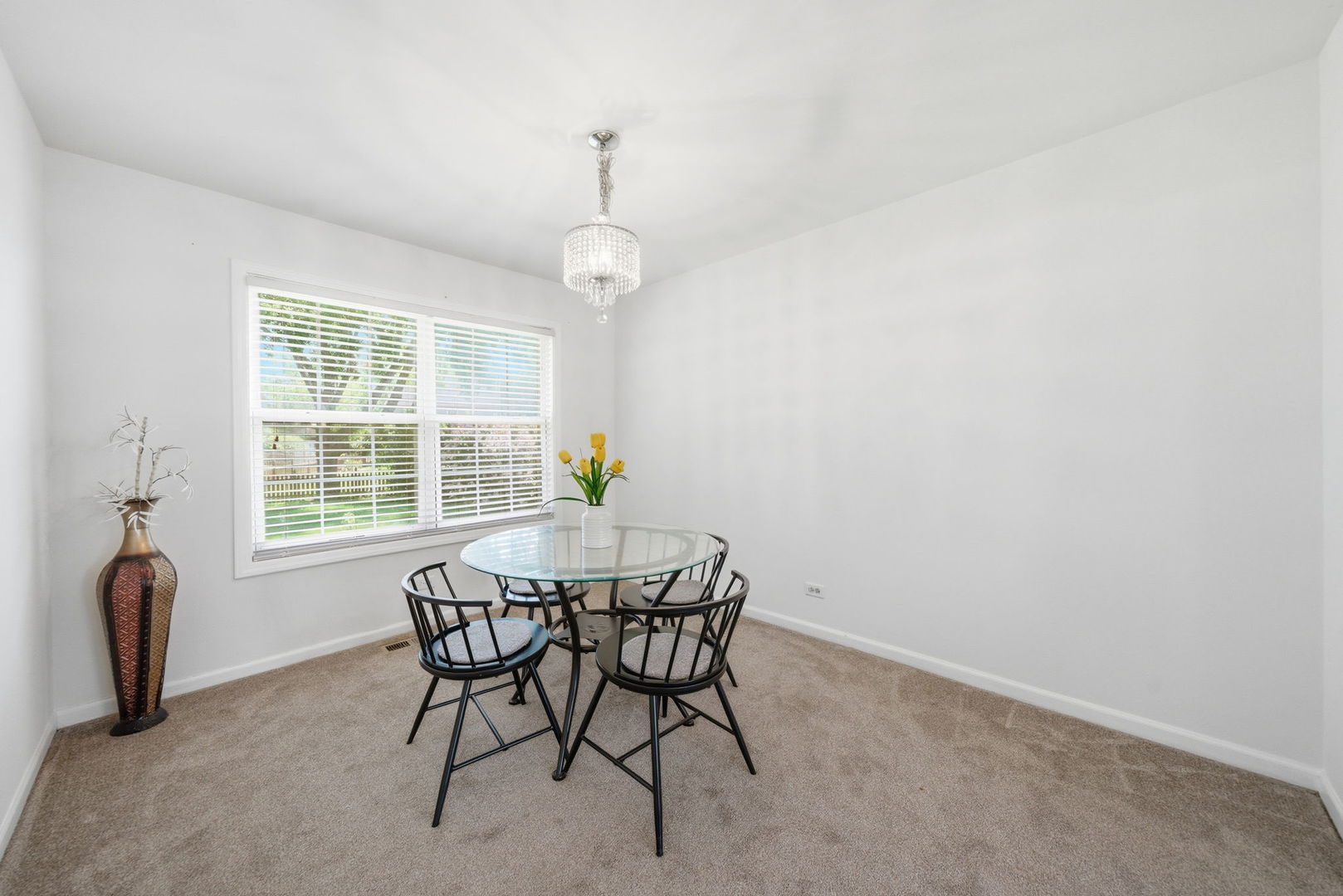 636 Briarwood Lane Property Photo 6
