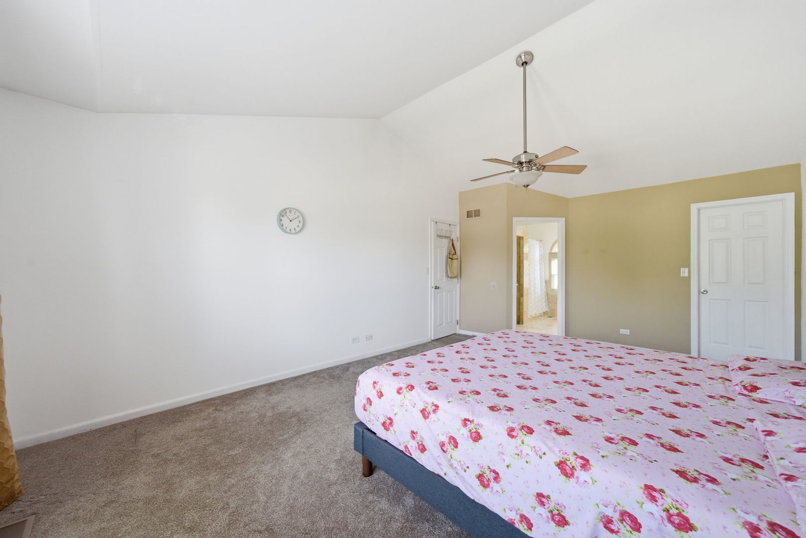 636 Briarwood Lane Property Photo 14
