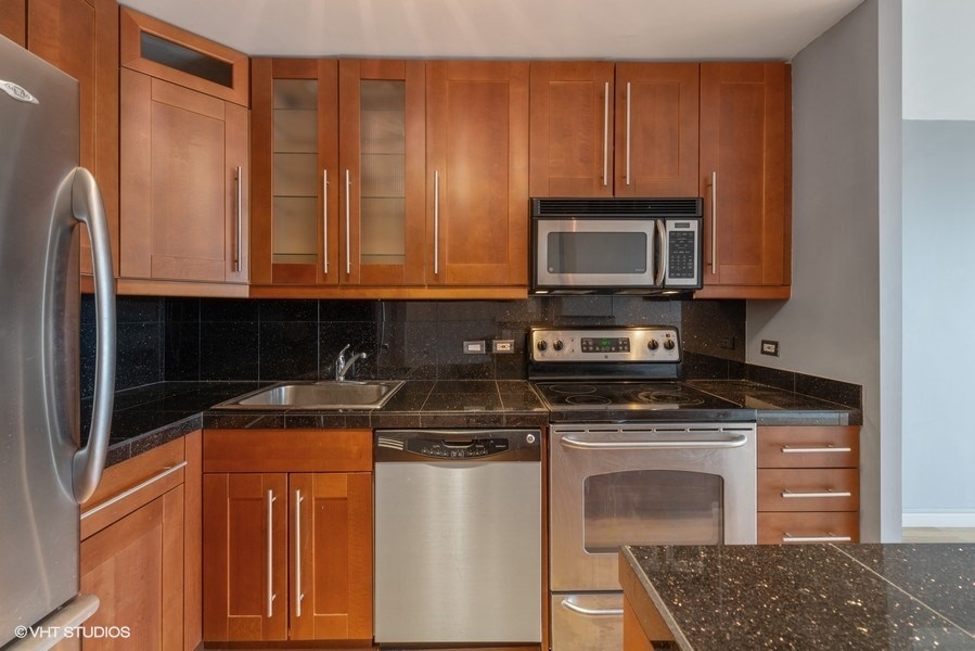 405 N Wabash Avenue 3401 Property Photo 7