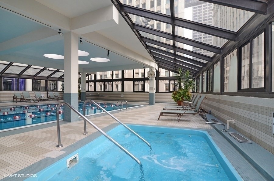 405 N Wabash Avenue 3401 Property Photo 19
