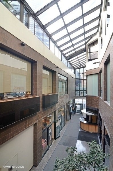 405 N Wabash Avenue 3401 Property Photo 21
