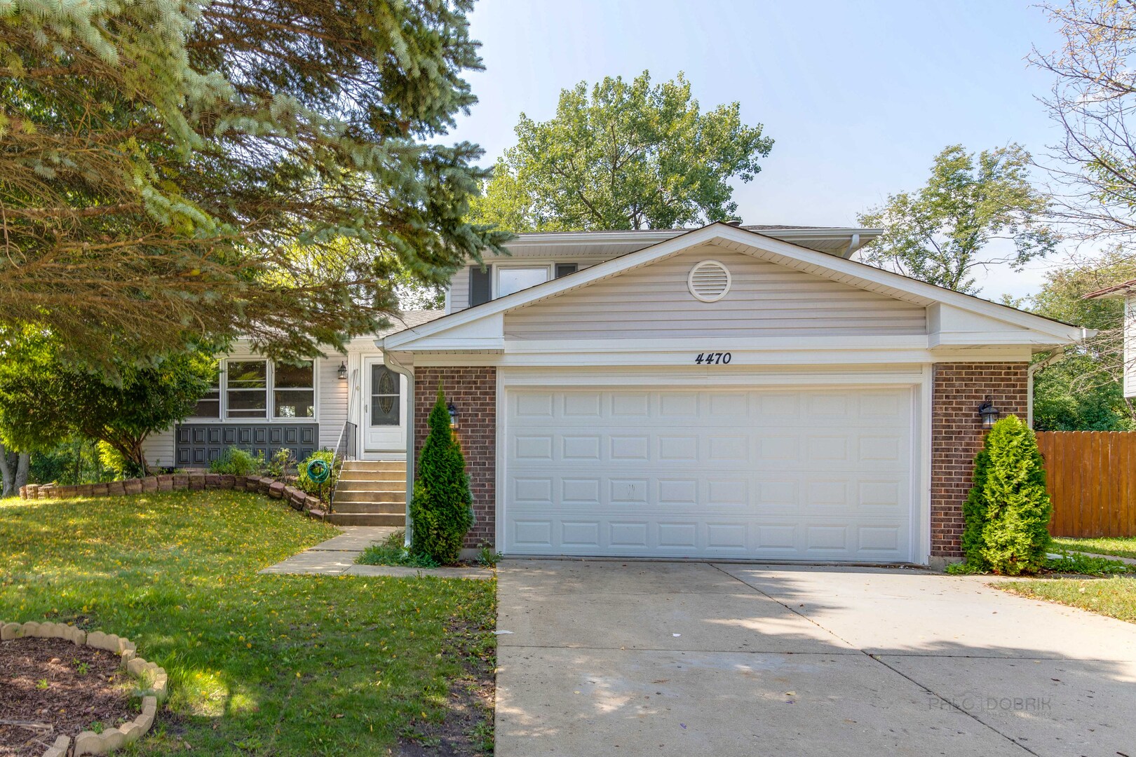 4470 Capstan Drive Property Photo 2