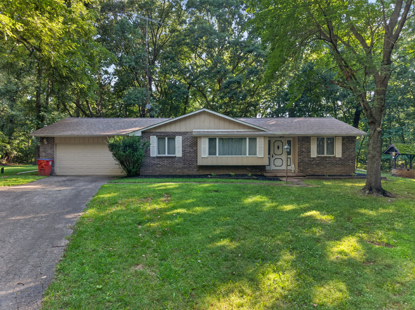 7414 Audubon Drive Property Photo 1