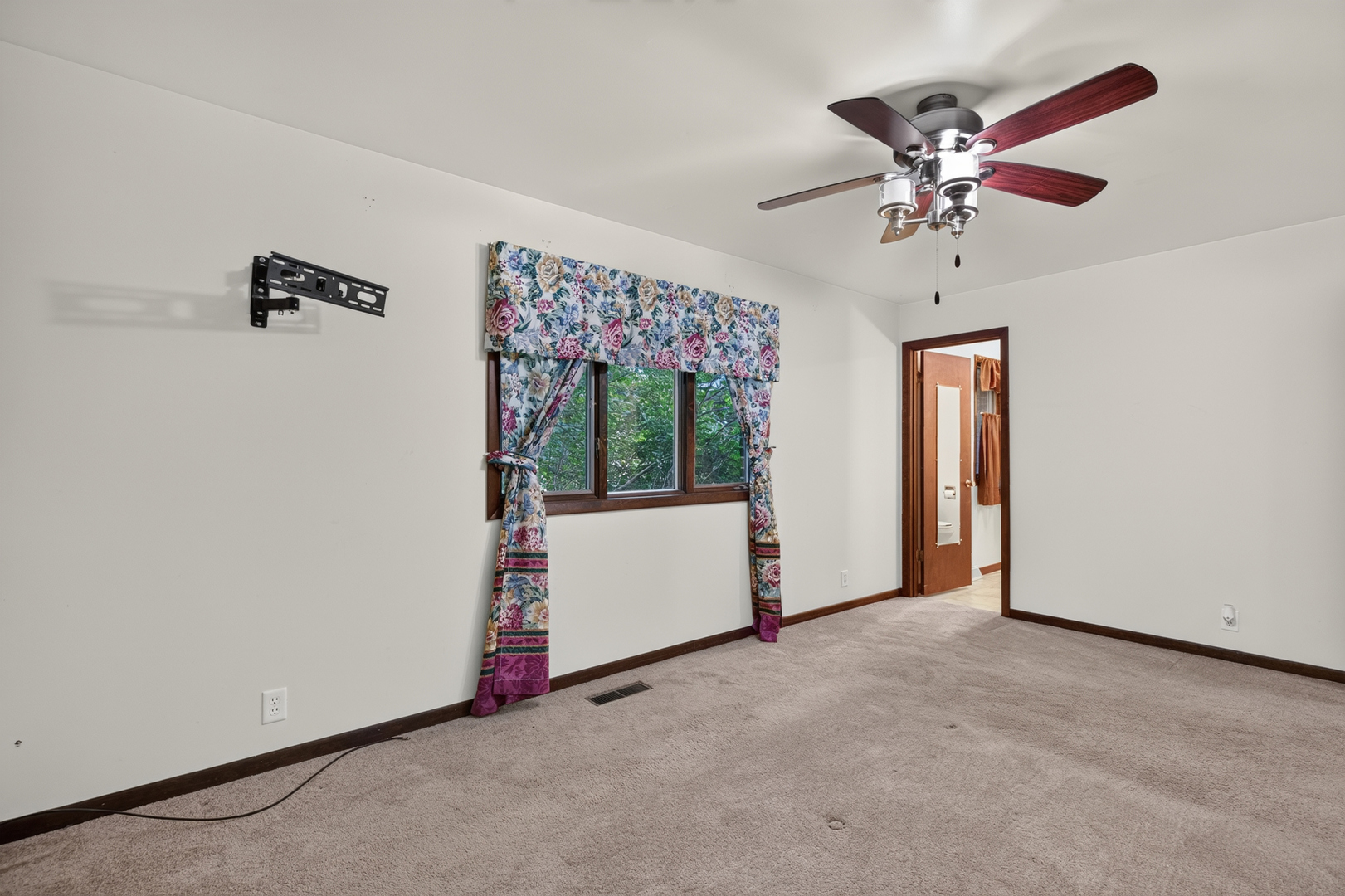 7414 Audubon Drive Property Photo 24