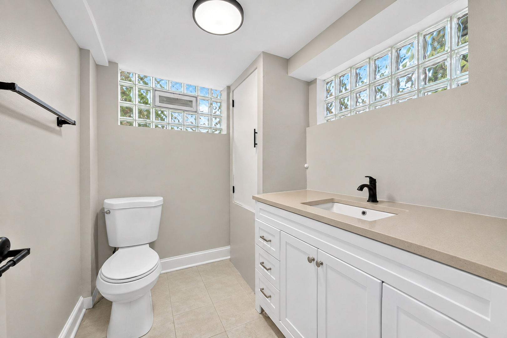 8831 S Eggleston Avenue Property Photo 10
