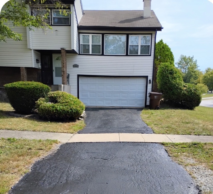 17909 Chartres Court Property Photo 1