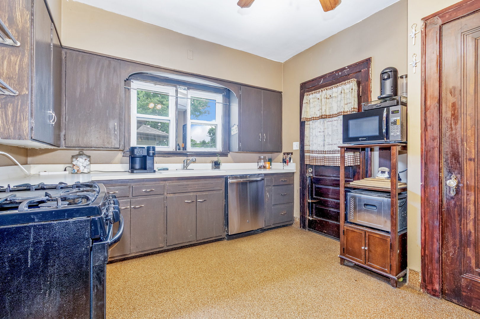 421 N William Street Property Photo 7