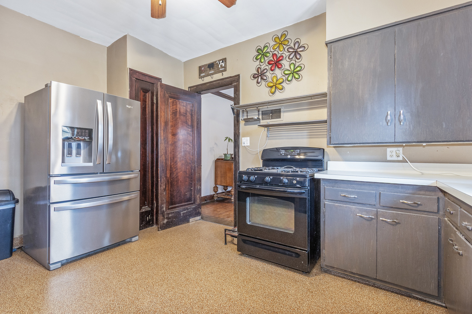 421 N William Street Property Photo 8