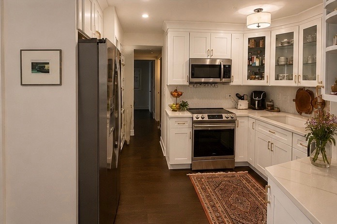 424 Park Avenue 402 Property Photo 4