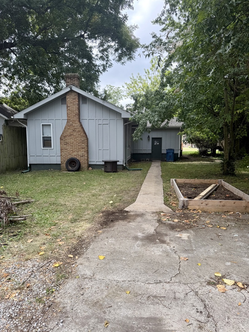 205 W 6th Street Property Photo 2