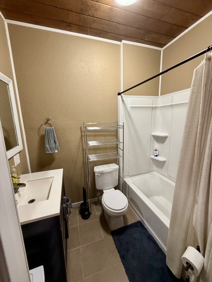 205 W 6th Street Property Photo 7