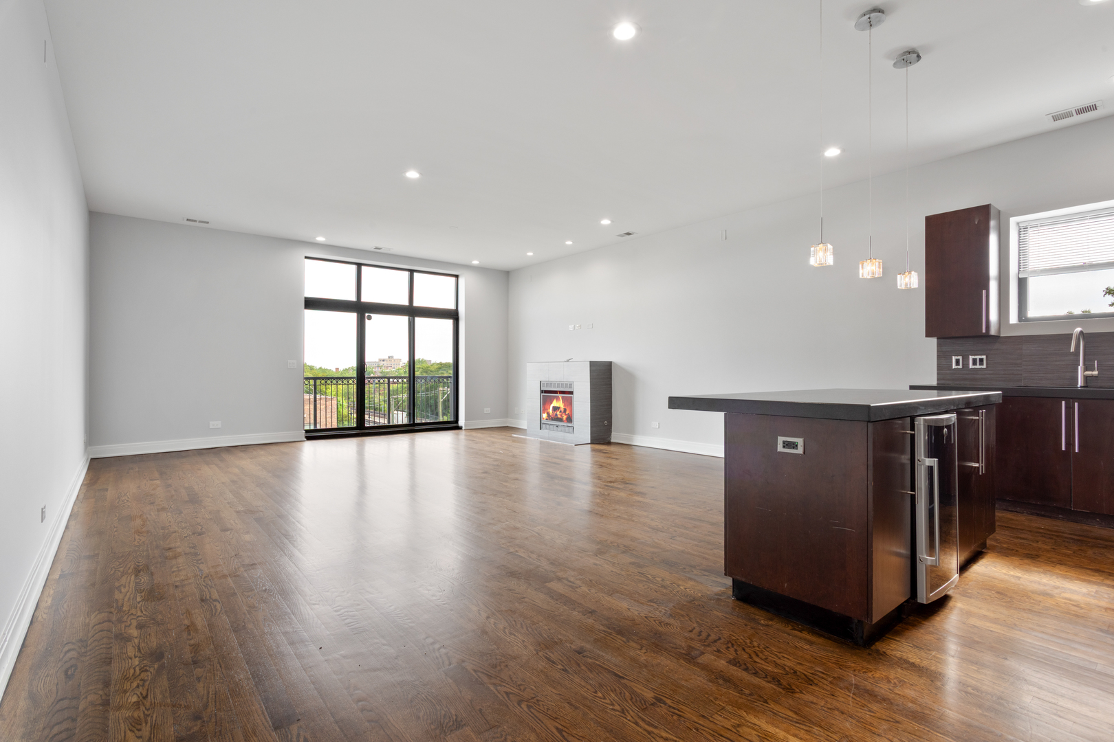1412 W Morse Avenue 3d Property Photo 2