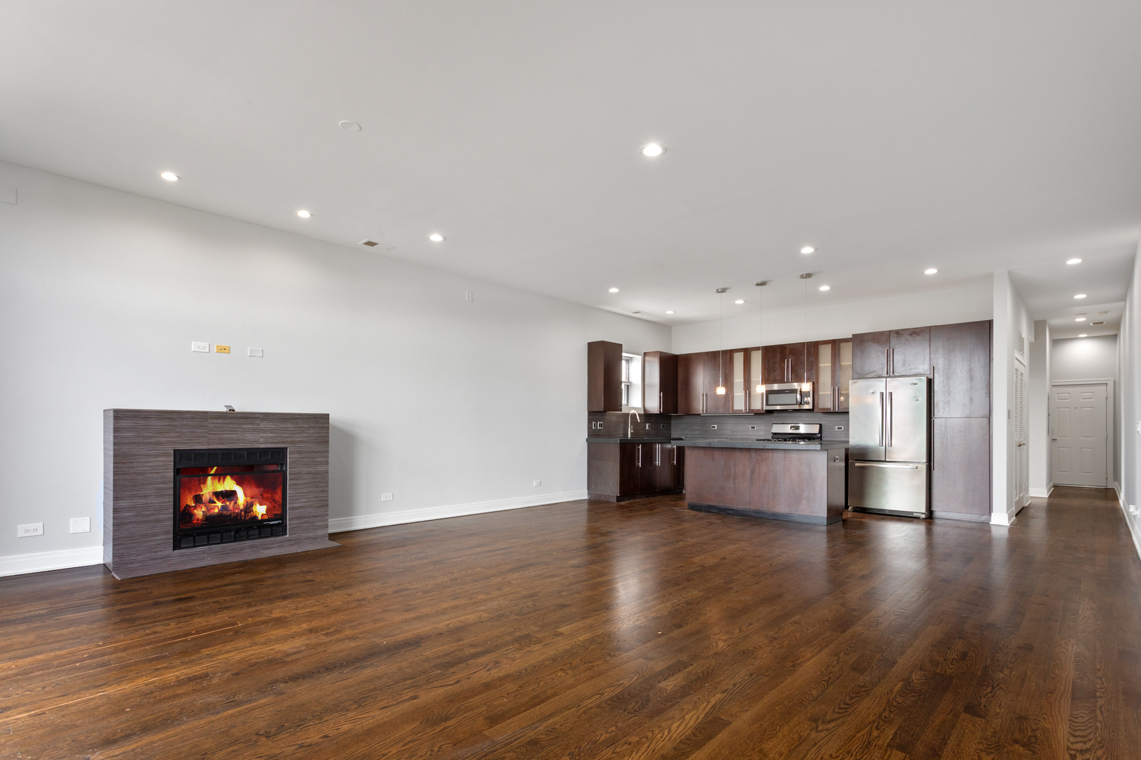 1412 W Morse Avenue 3d Property Photo 4