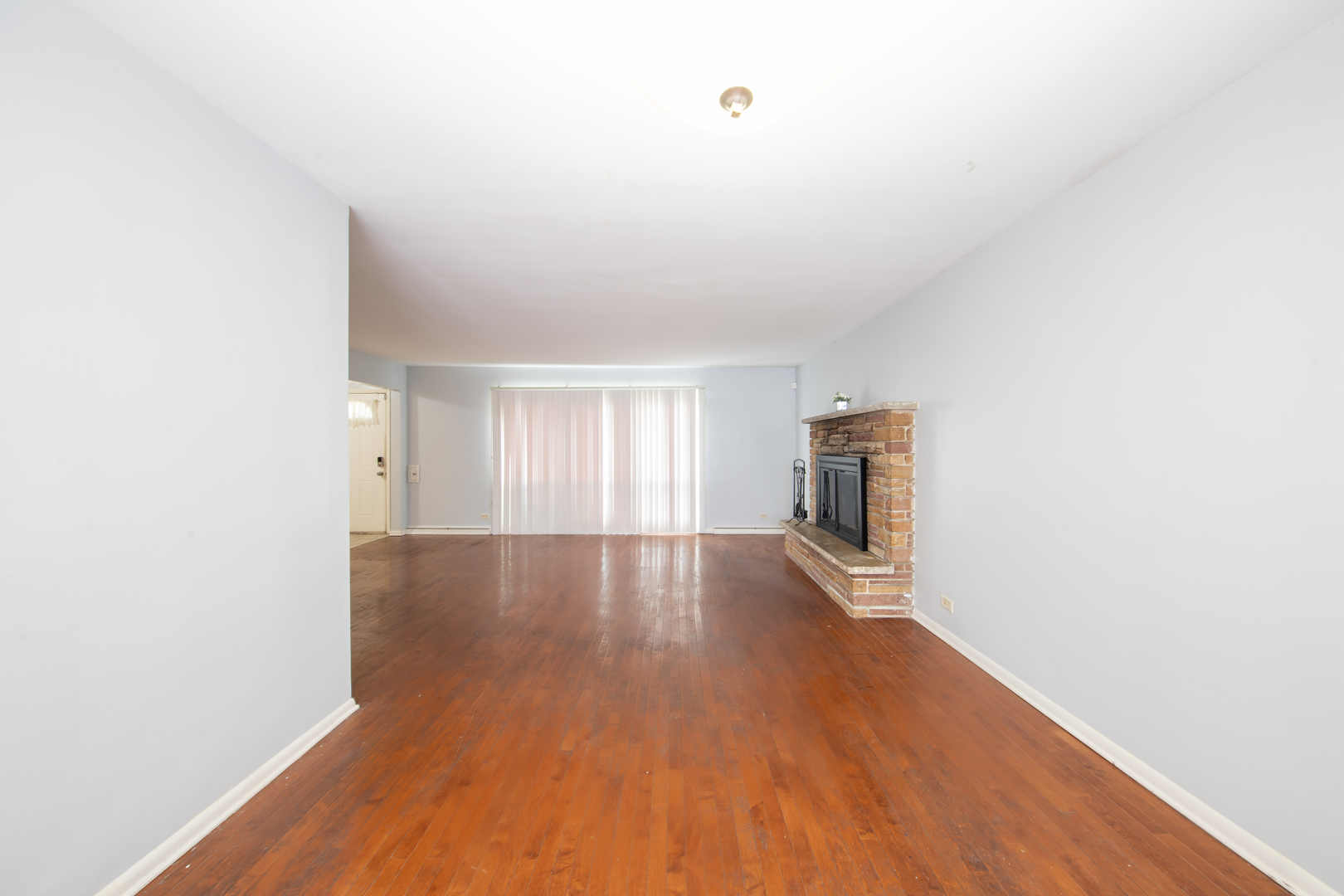 949 Braemar Road Property Photo 8