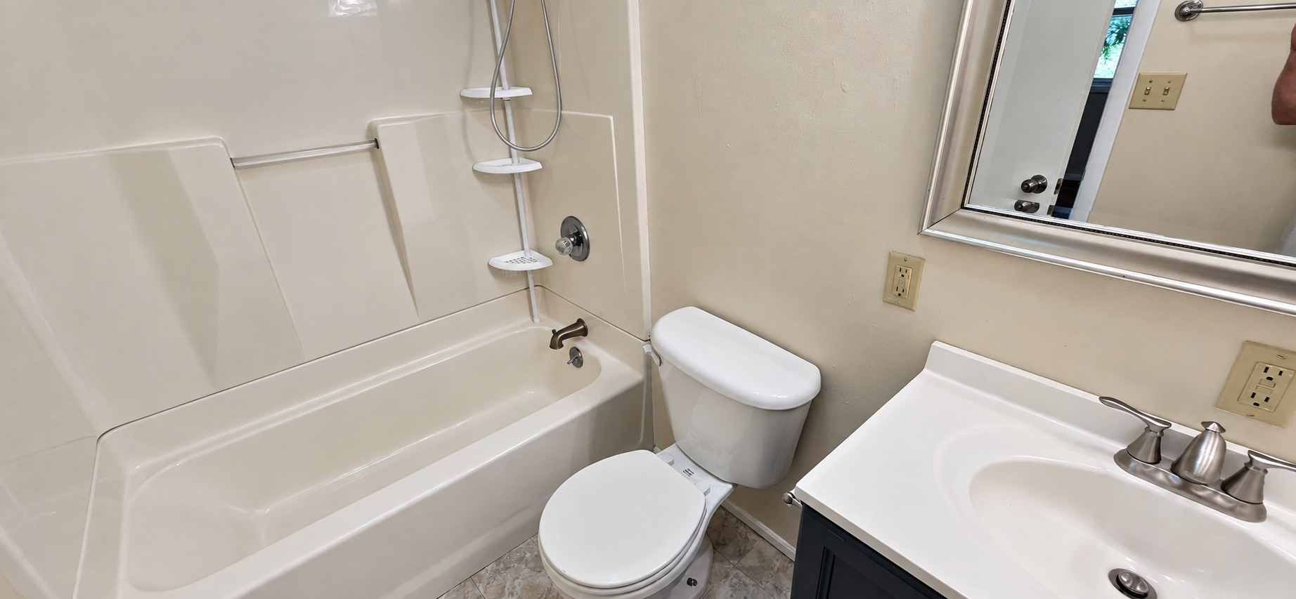 1110 Rainbow View Property Photo 9