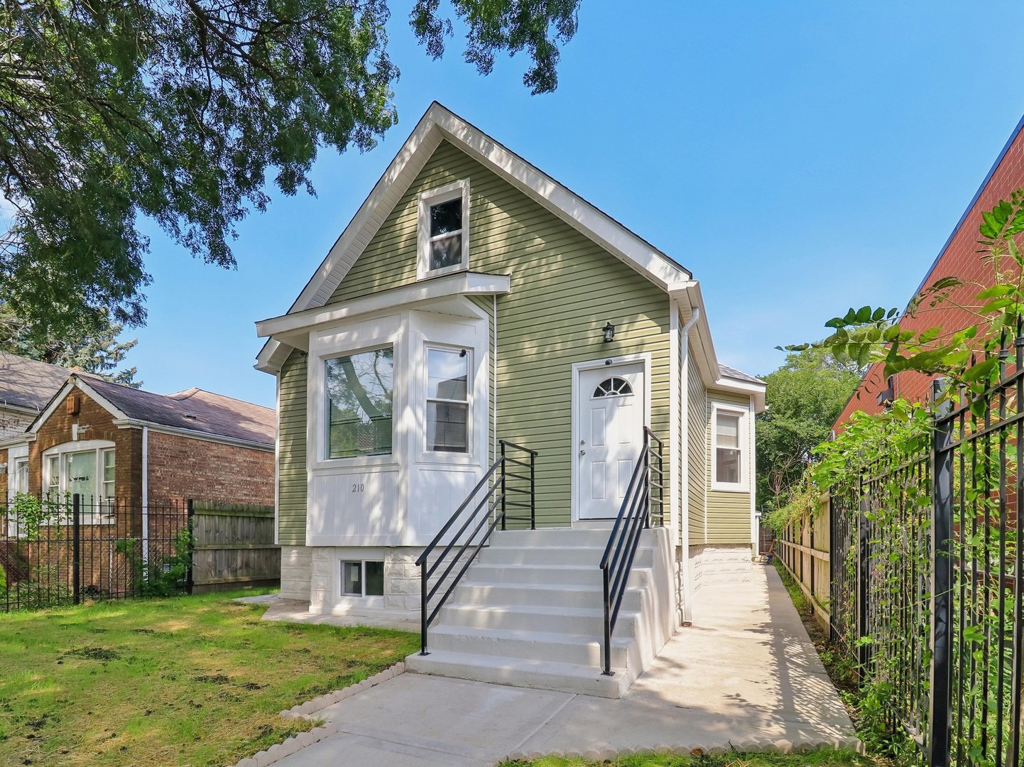210 W 111th Street Property Photo