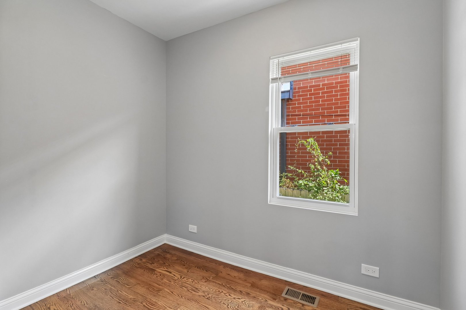 210 W 111th Street Property Photo 16