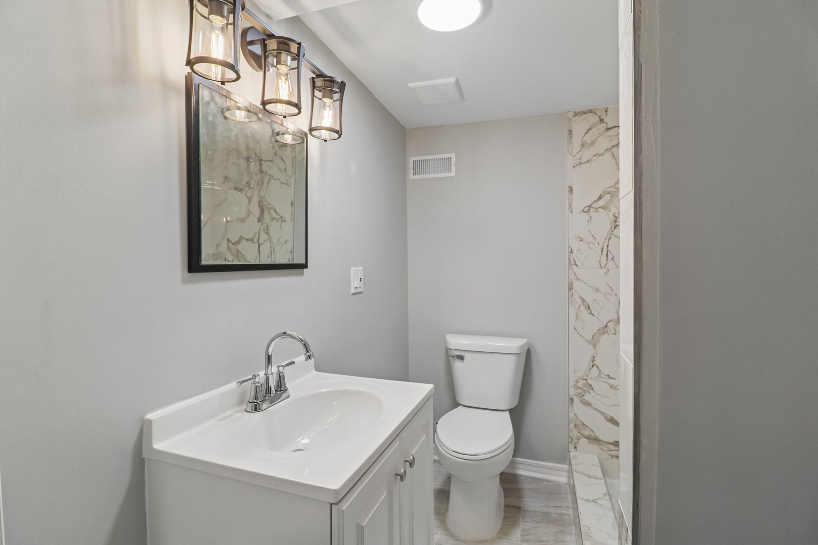 210 W 111th Street Property Photo 31