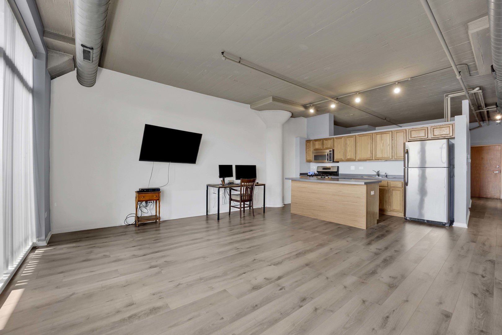 1525 S Sangamon Street 315p Property Photo 4