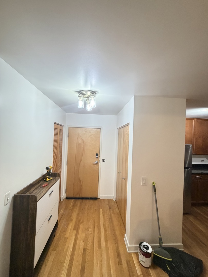 1935 S Archer Avenue 223 Property Photo 5