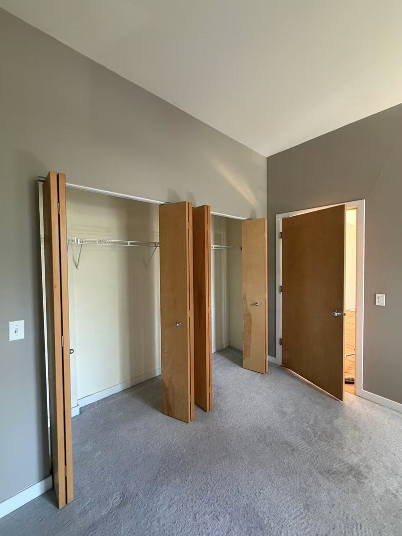 1935 S Archer Avenue 223 Property Photo 13
