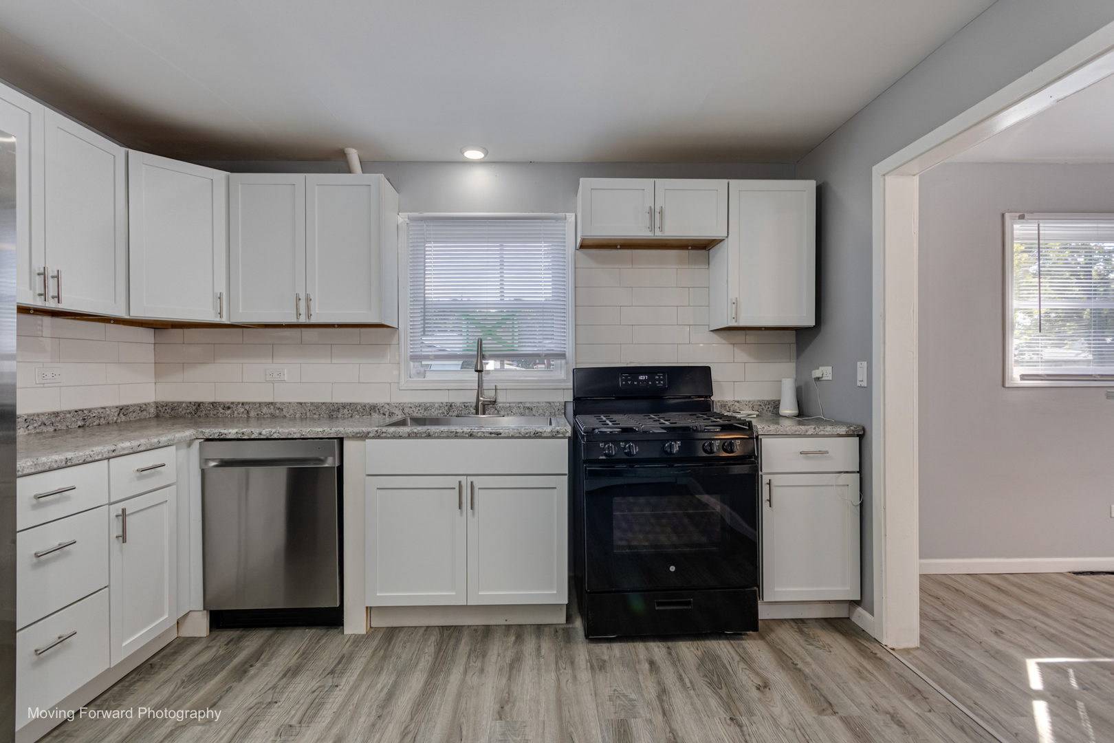 14034 S Saginaw Avenue Property Photo 6