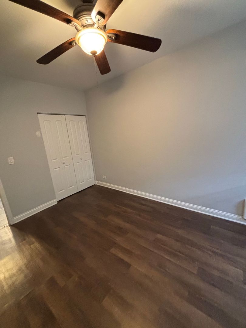 3641 W Dickens Avenue Gb Property Photo 5