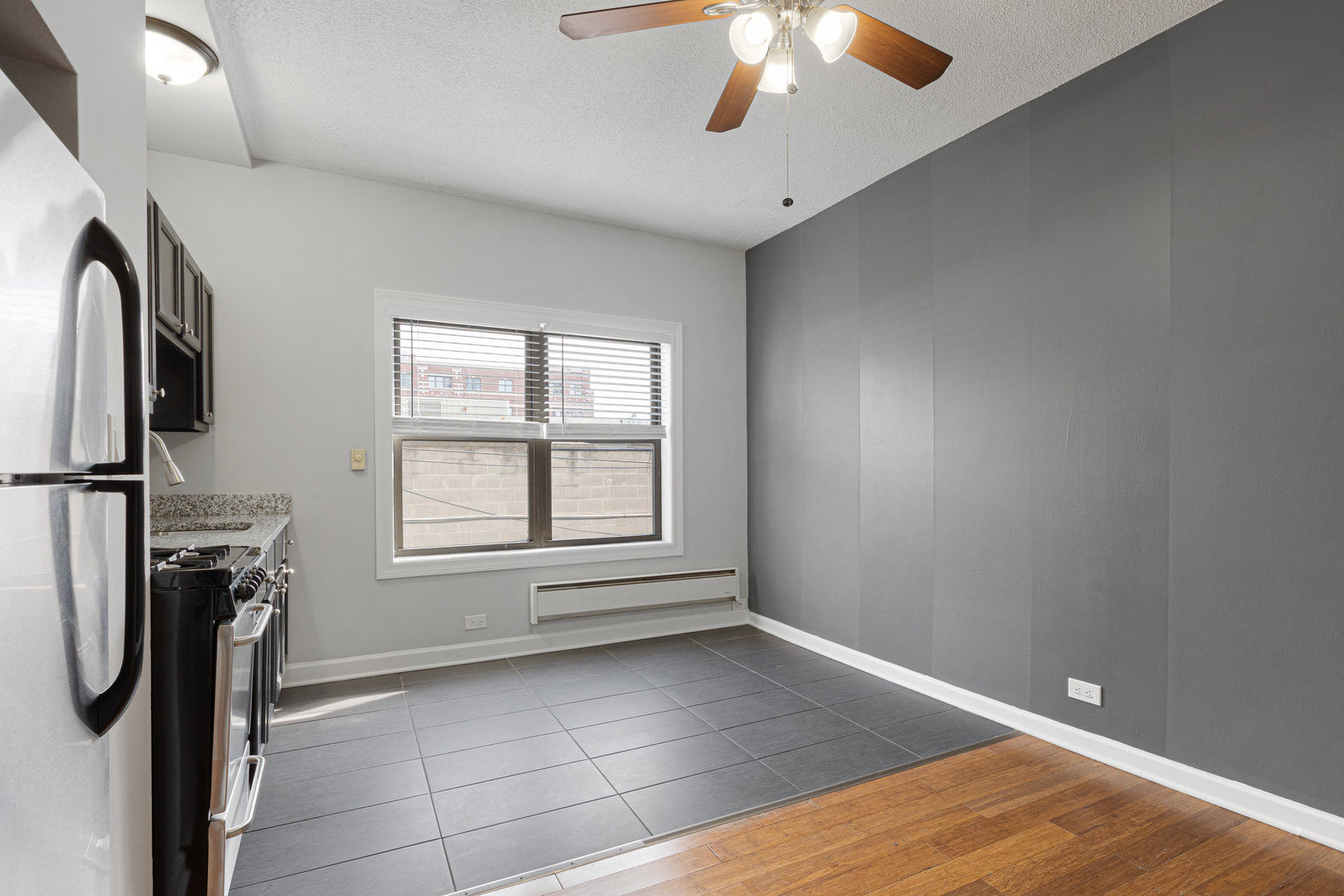 4555 N Malden Street 210 Property Photo 4