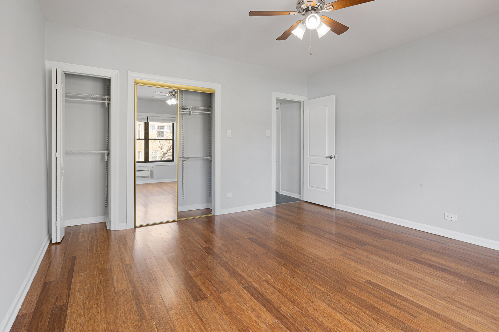 4555 N Malden Street 210 Property Photo 6