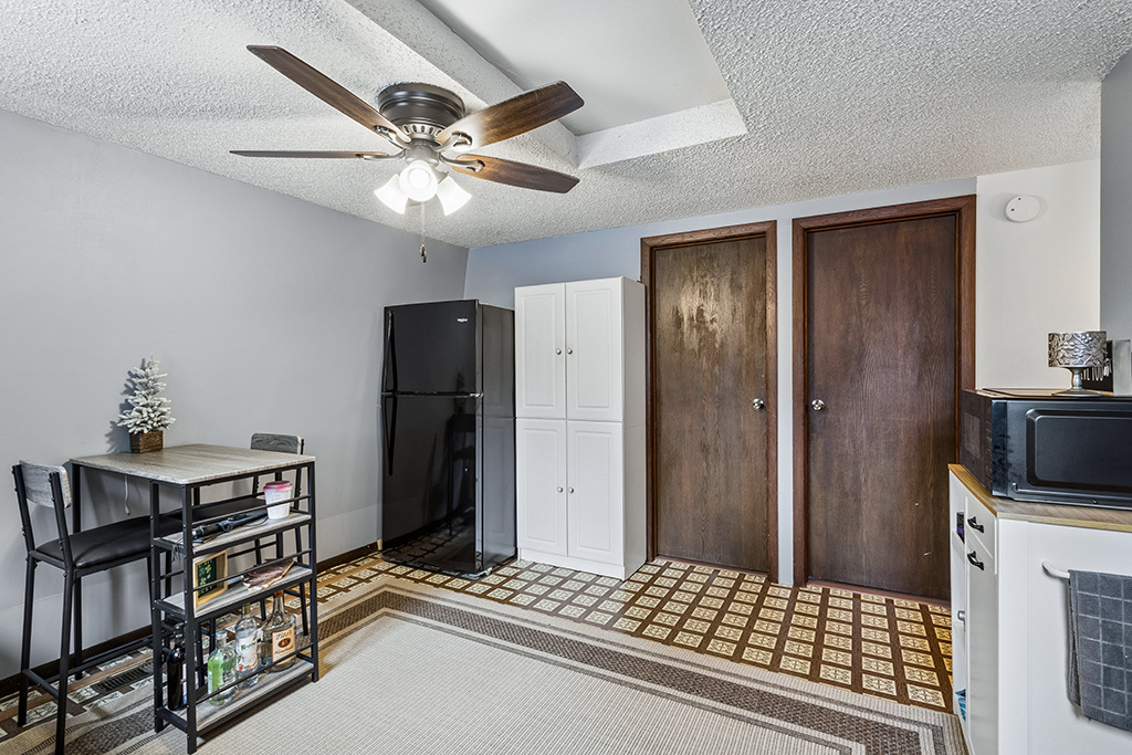 11420 S Mather Avenue Property Photo 16