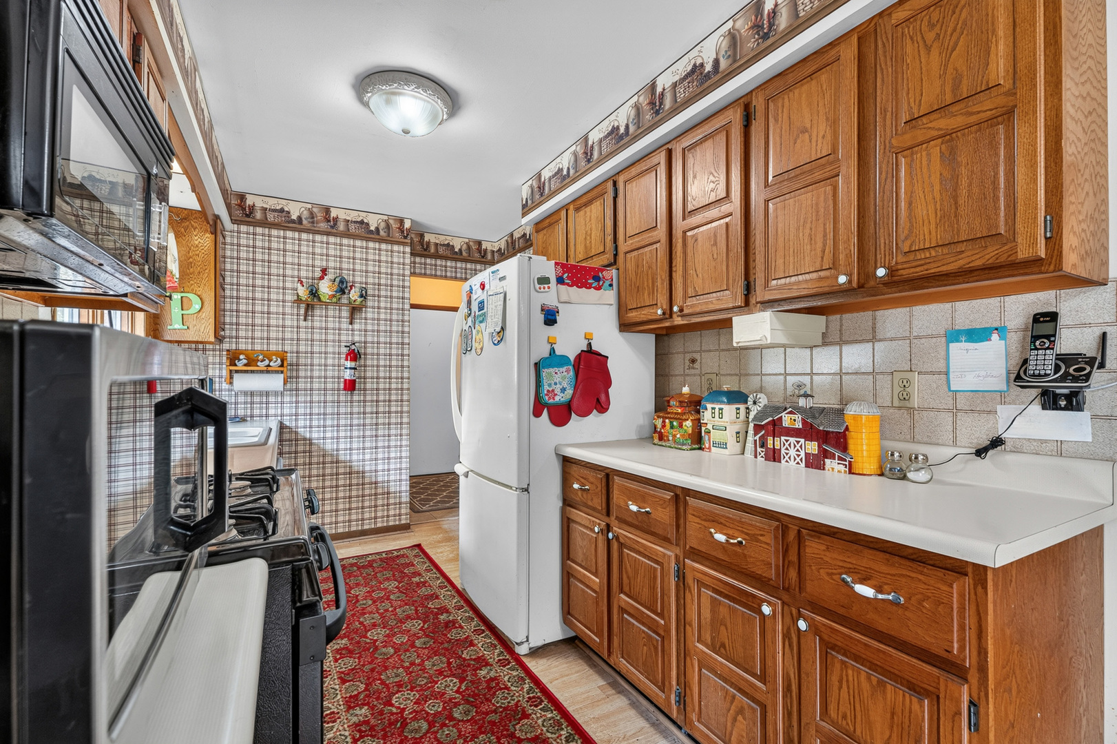 312 E South Street Property Photo 5
