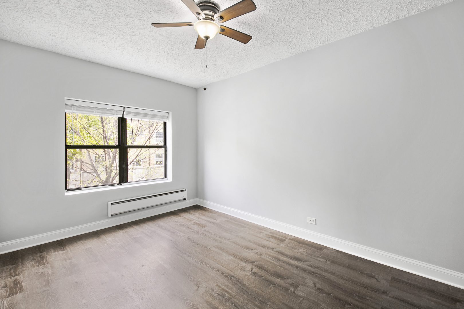 4555 N Malden Street 205 Property Photo 5