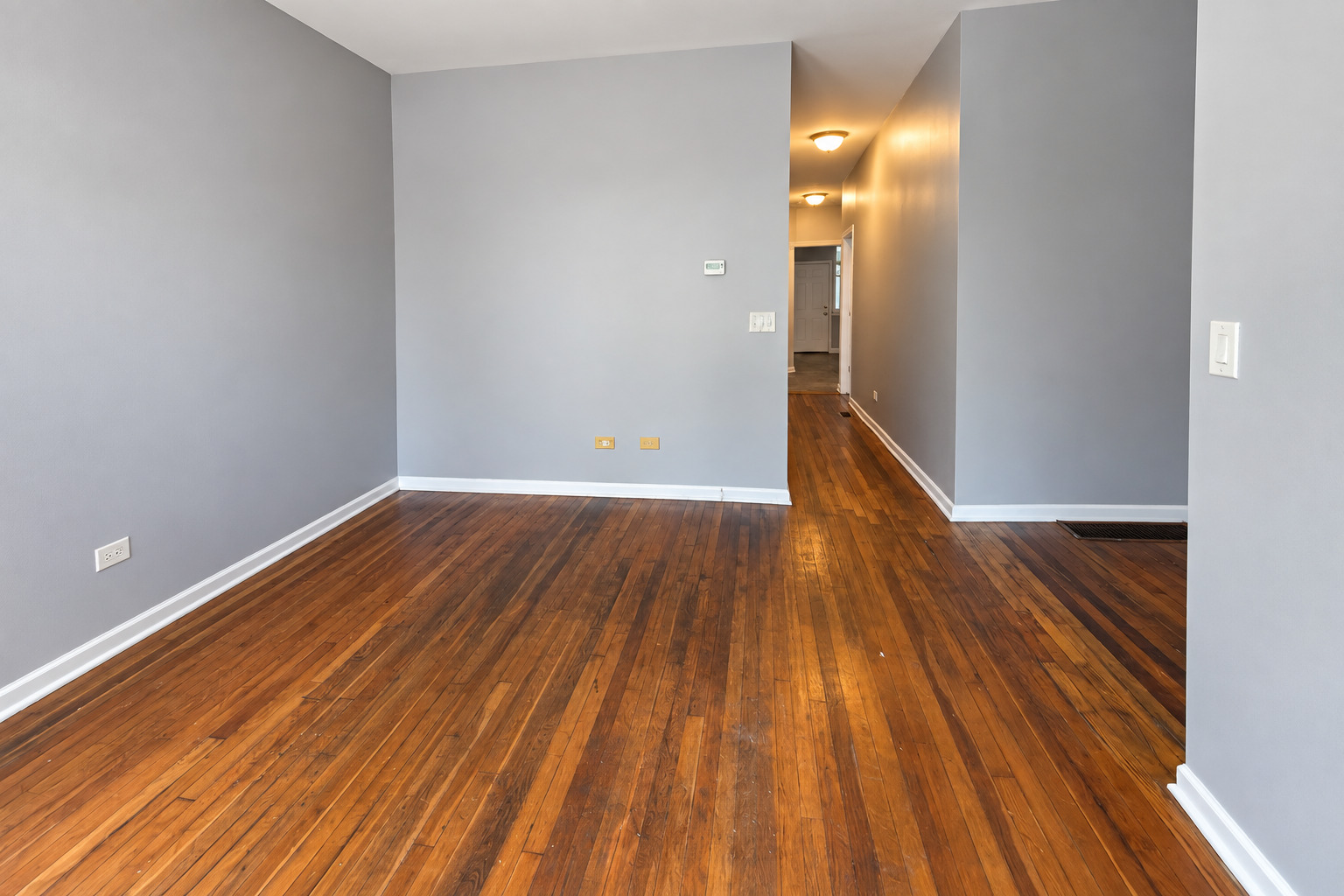 6322 S Honore Street Property Photo 3