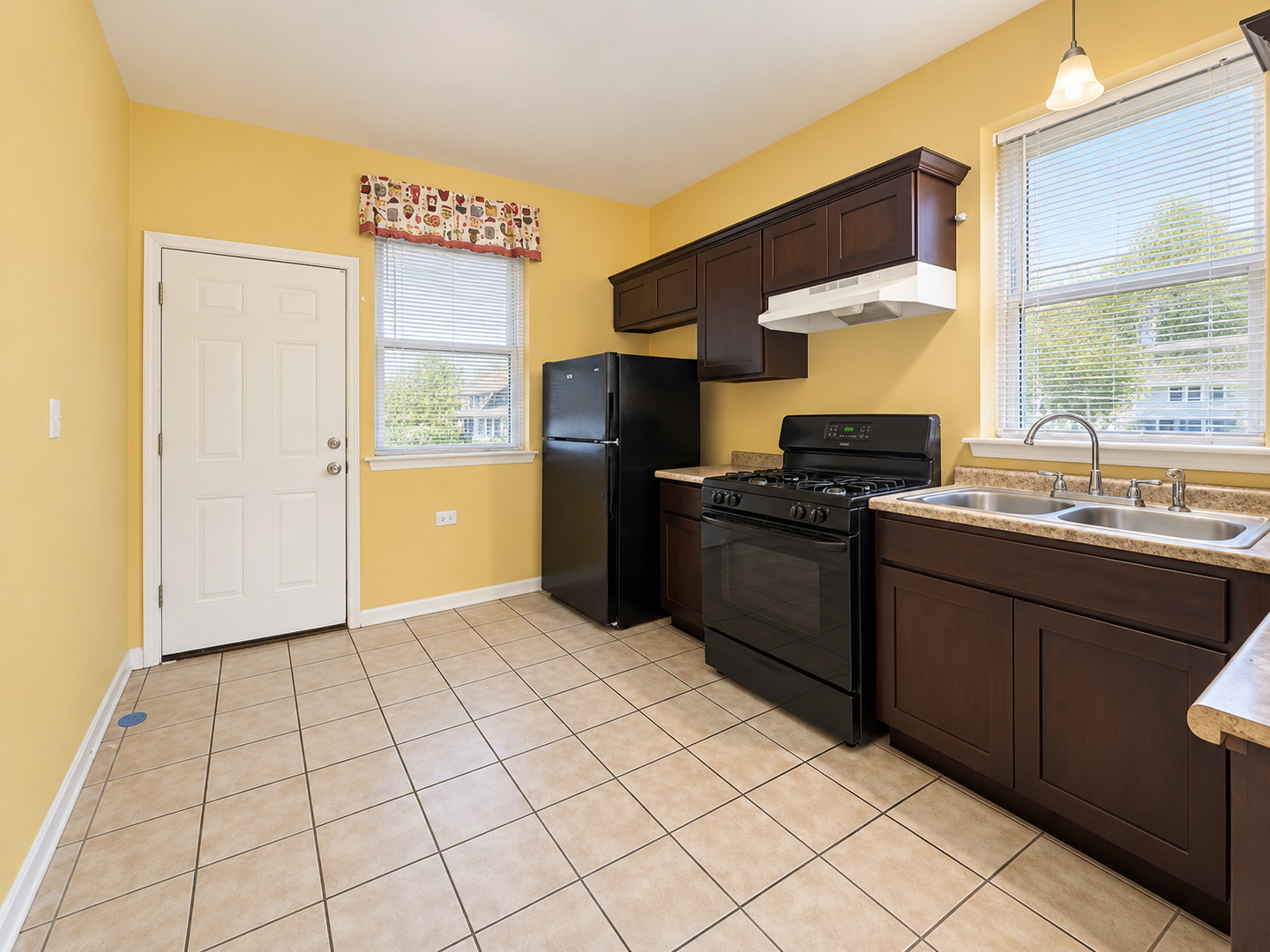 6322 S Honore Street Property Photo 11