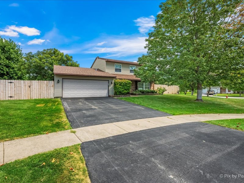 930 Pioneer Court Property Photo 4