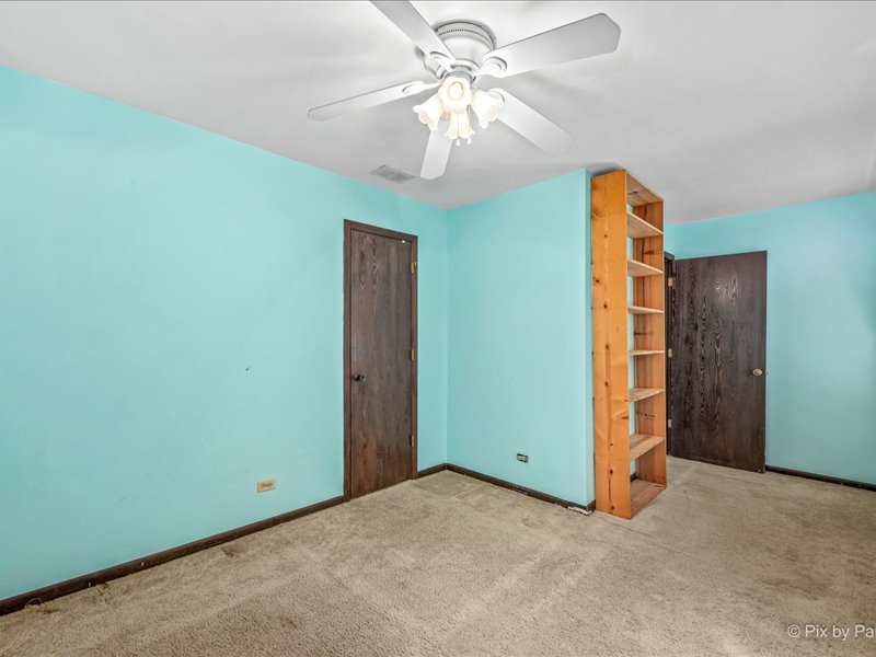 930 Pioneer Court Property Photo 35