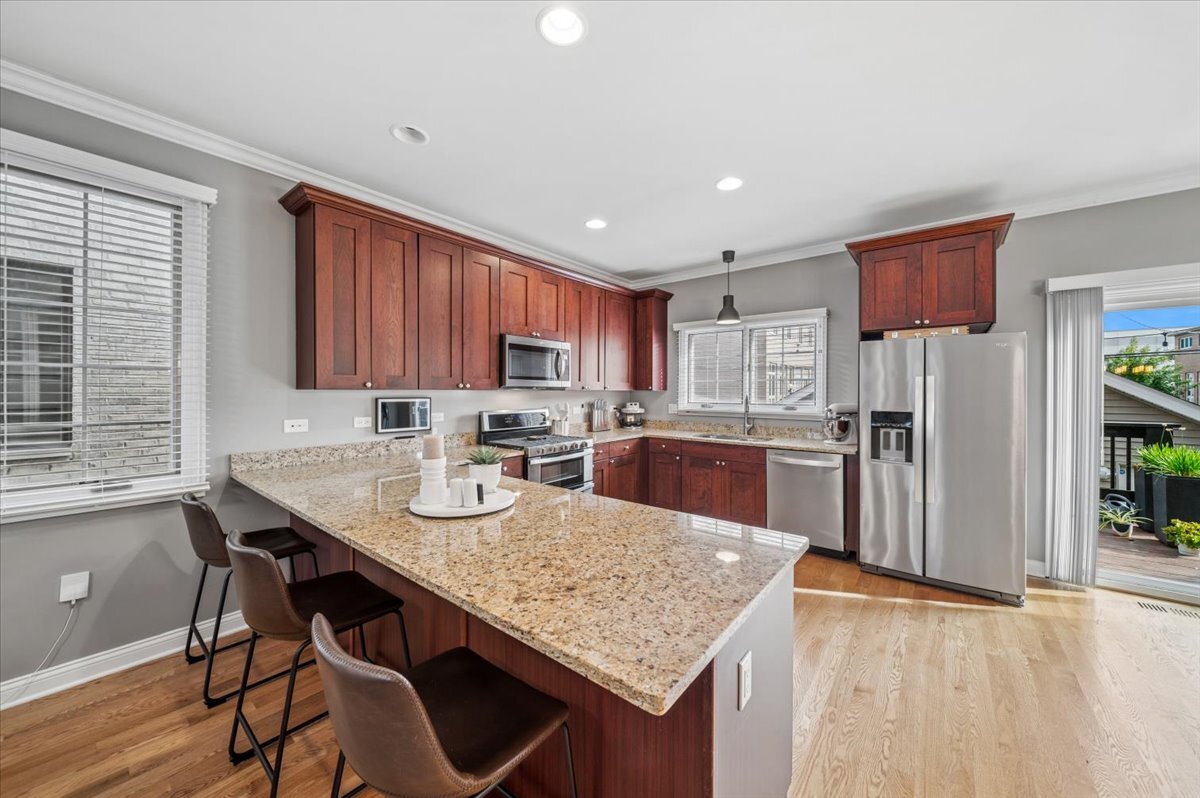 6829 W 64th Place Property Photo 10