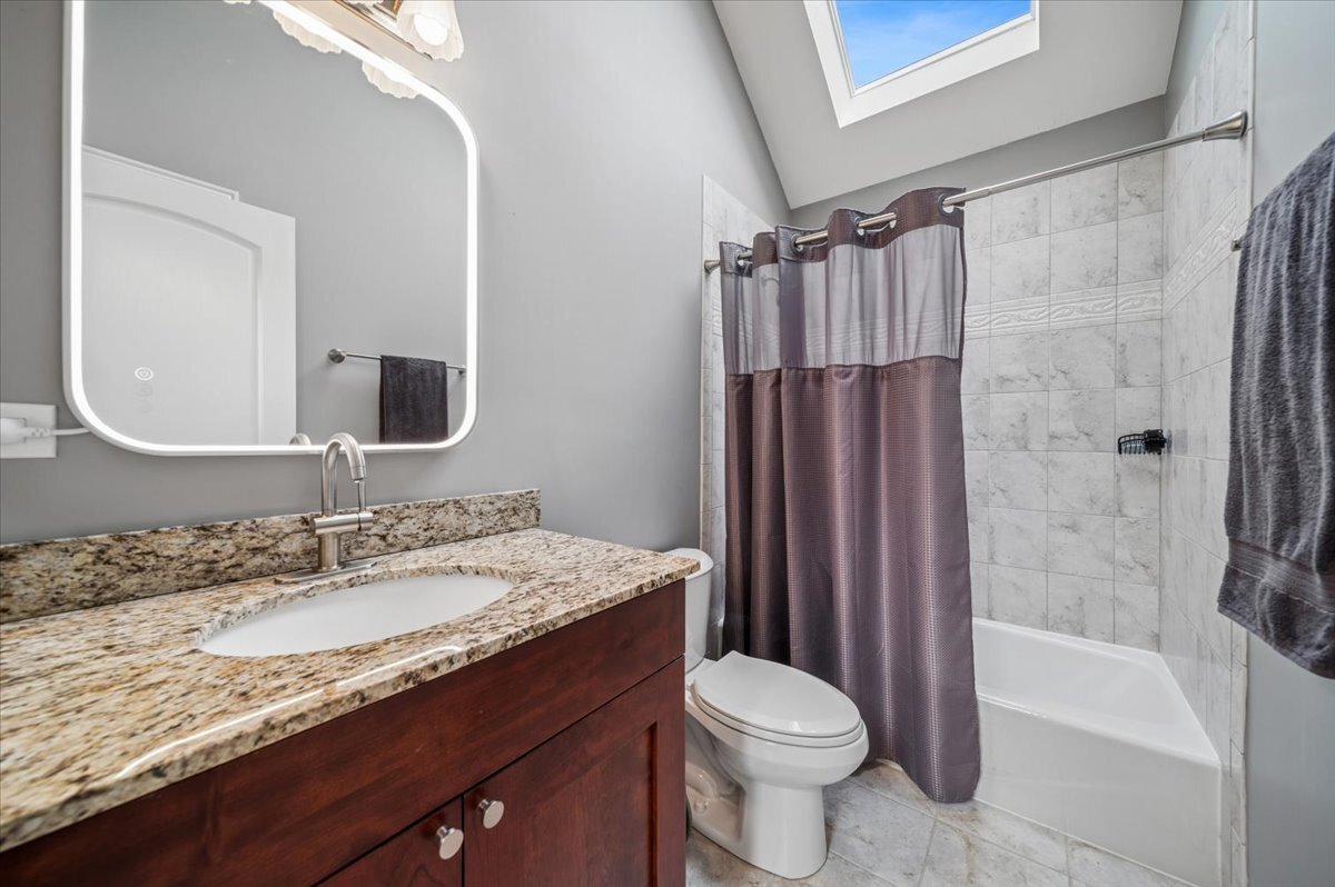 6829 W 64th Place Property Photo 19