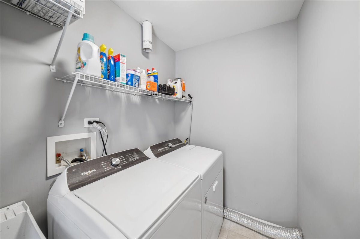 6829 W 64th Place Property Photo 21