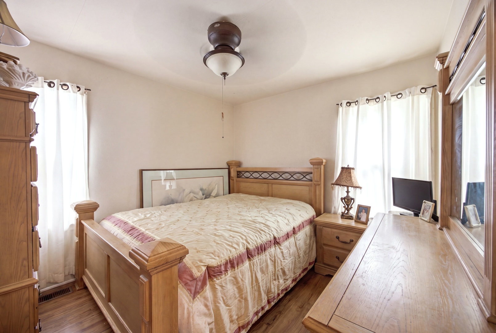 1228 Sherman Avenue Property Photo 9